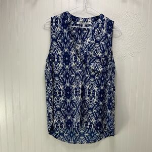 COLLECTIVE CONCEPTS Sleeveless blouse